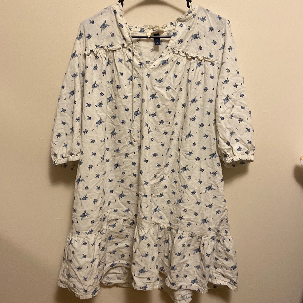 Blue and White floral Universal thread dress ladies size Medium